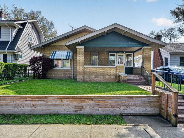 1958 Beverly Place, South Bend, IN 46616