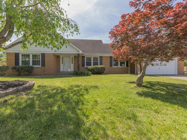7527 Taylor Circle, Evansville, IN 47715