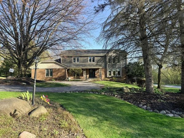 1310 Centennial COURT, Brookfield, WI 53045