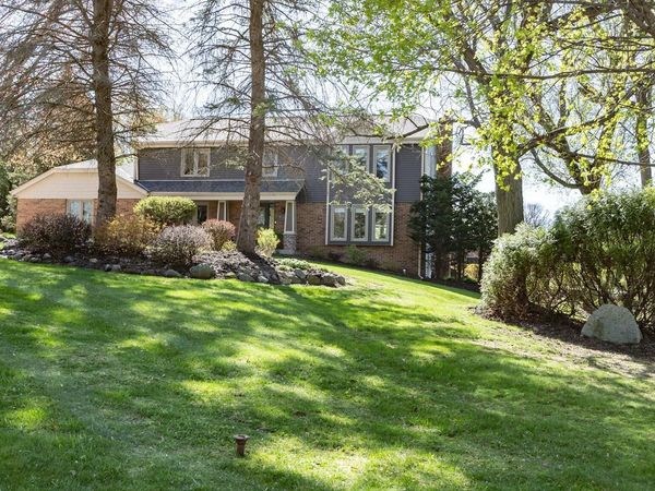 1310 Centennial COURT, Brookfield, WI 53045