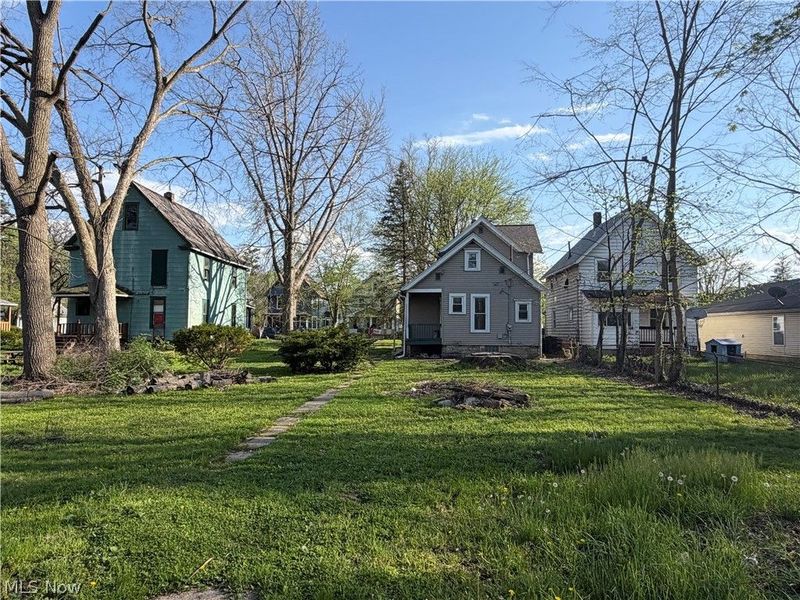 347 11th Street , Elyria, OH 44035 Photo 5