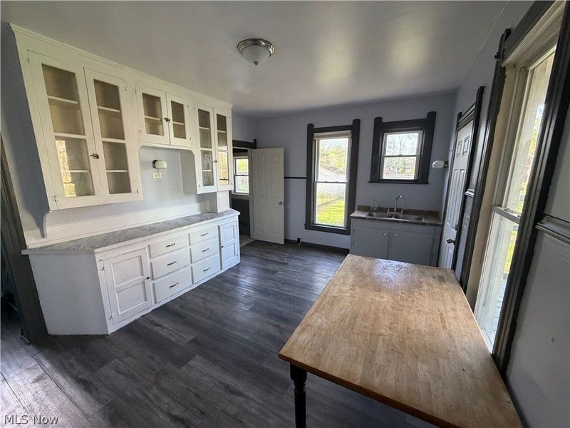 347 11th Street , Elyria, OH 44035 Photo 8