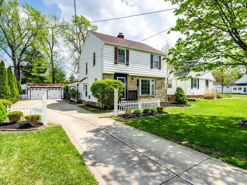 1547 Richmond Road, Lyndhurst, OH 44124 Photo 1