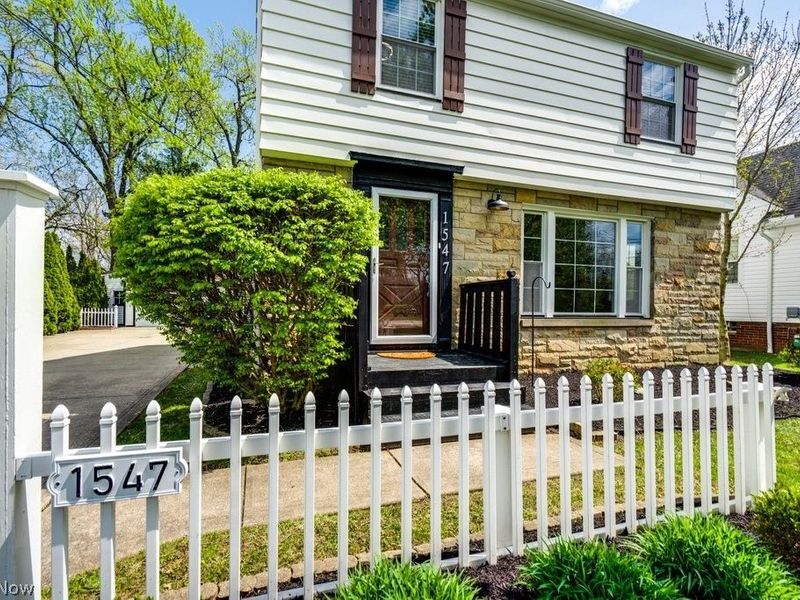 1547 Richmond Road, Lyndhurst, OH 44124 Photo 5