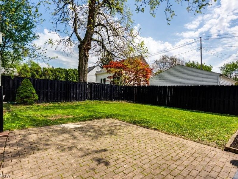 1547 Richmond Road, Lyndhurst, OH 44124 Photo 8