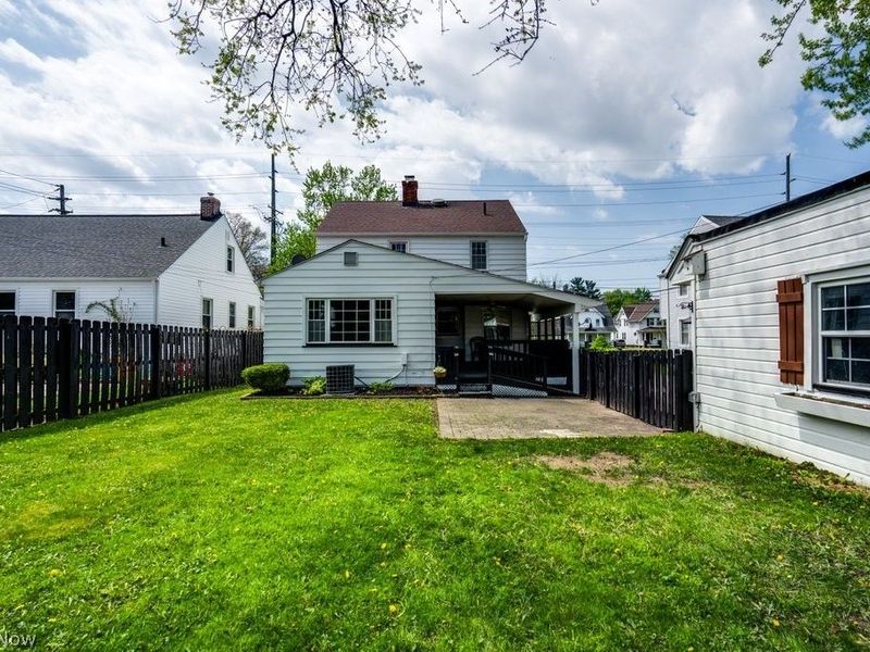 1547 Richmond Road, Lyndhurst, OH 44124 Photo 9