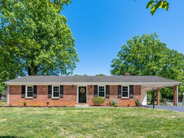 75 Saratoga Drive, Lynchburg, VA 24502