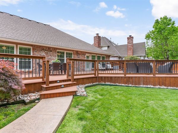 8809 S Hudson Avenue , Tulsa, OK 74137