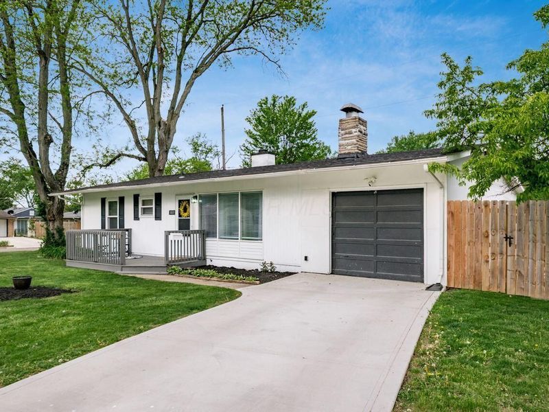 3835 Fayette Drive , Columbus, OH 43224 Photo 2