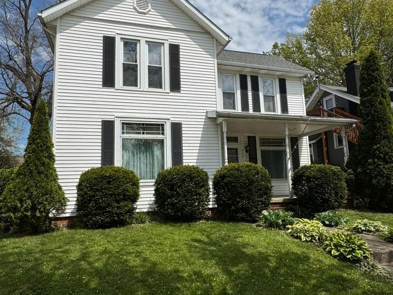 222 S Columbus Street, Somerset, OH 43783 Photo 1