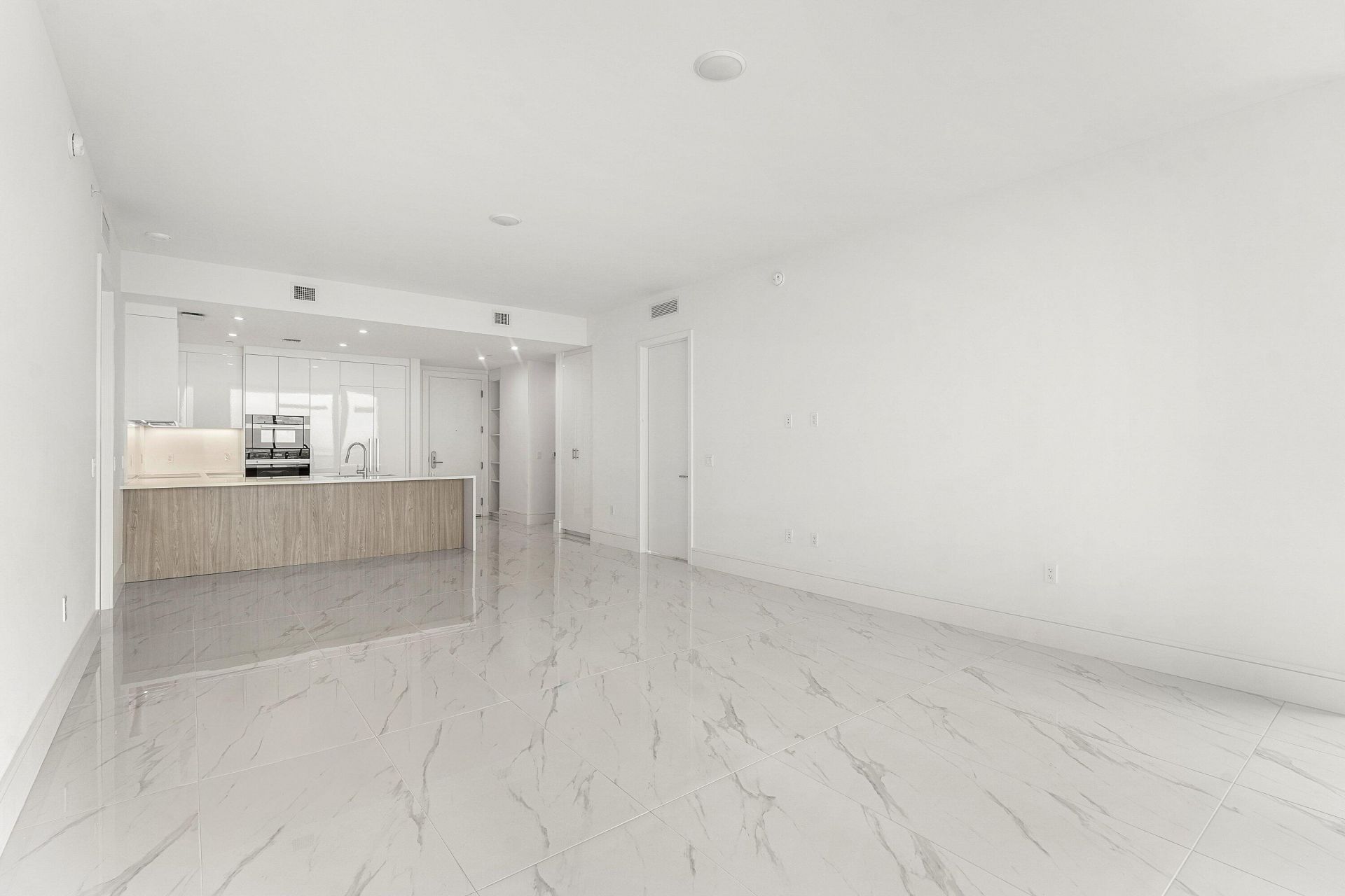 220 Lake Shore Drive, Unit 1015, Lake Park, FL 33403 Photo