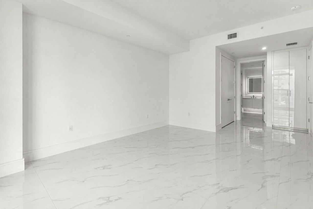 220 Lake Shore Drive, Unit 1015, Lake Park, FL 33403 Photo