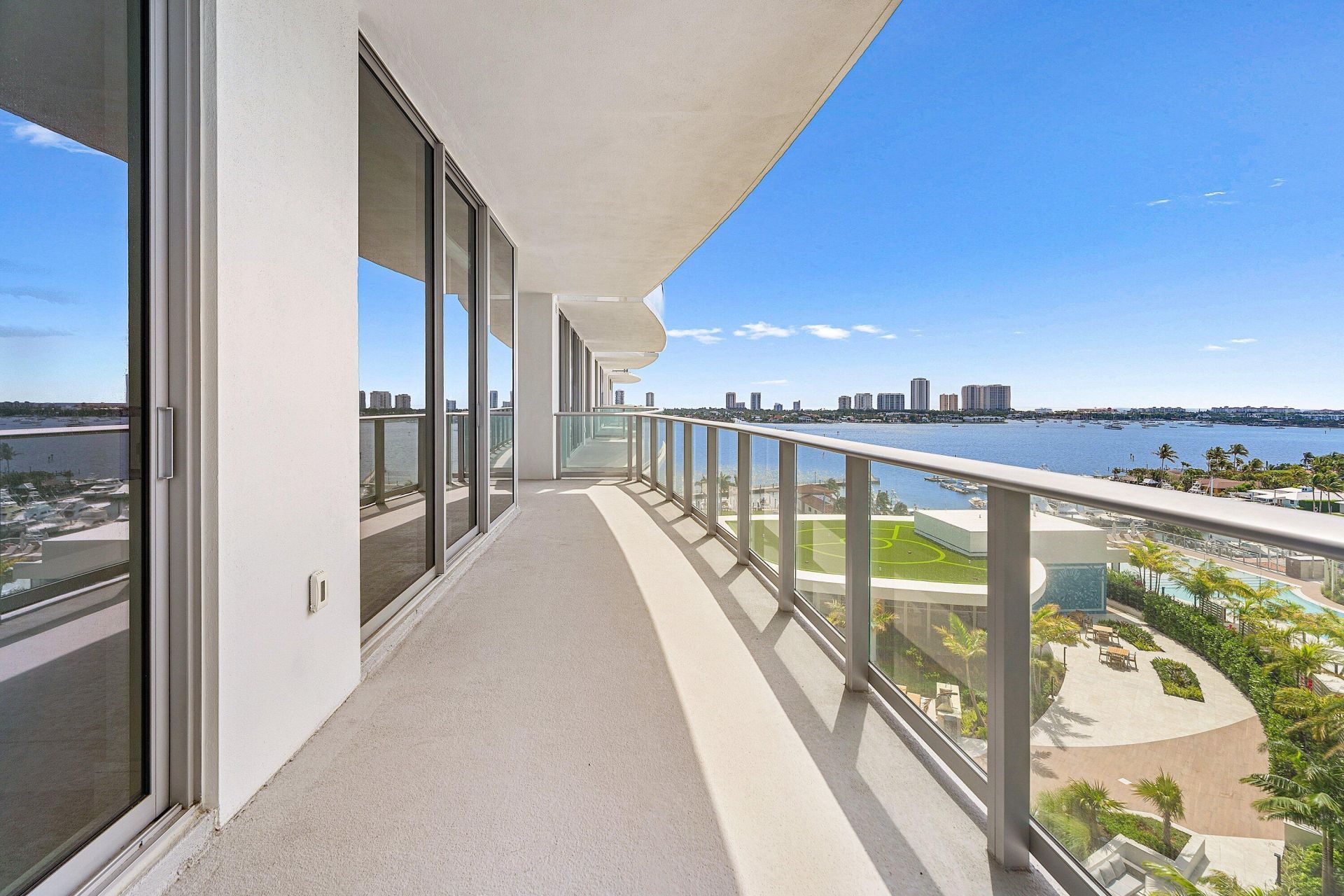 220 Lake Shore Drive, Unit 1015, Lake Park, FL 33403 Photo