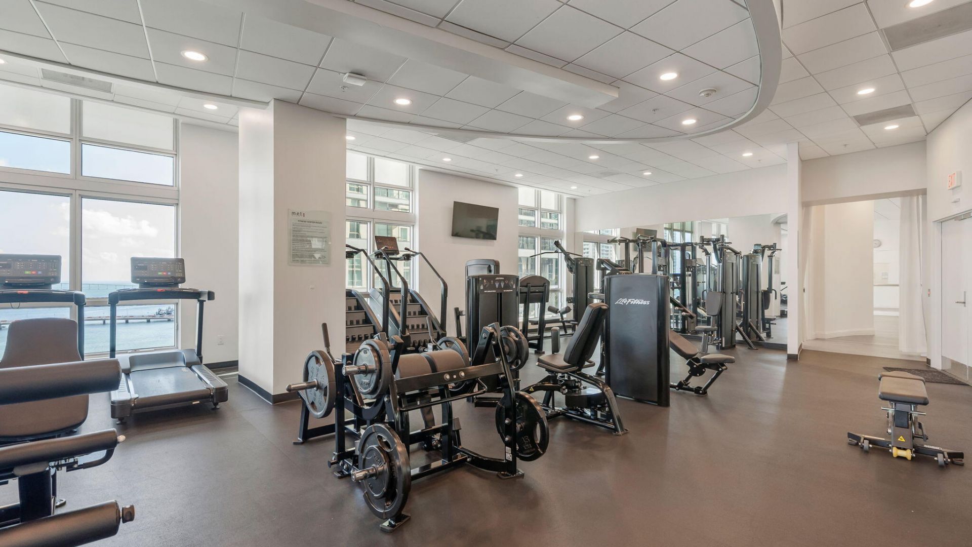 300 S Biscayne Boulevard, Unit L-832, Miami, FL 33131 Photo