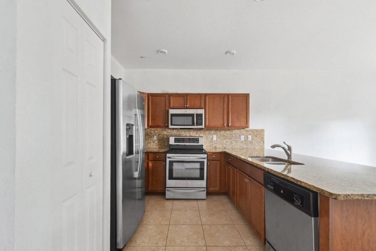 5288 Ashley River Road, West Palm Beach, FL 33417 Photo