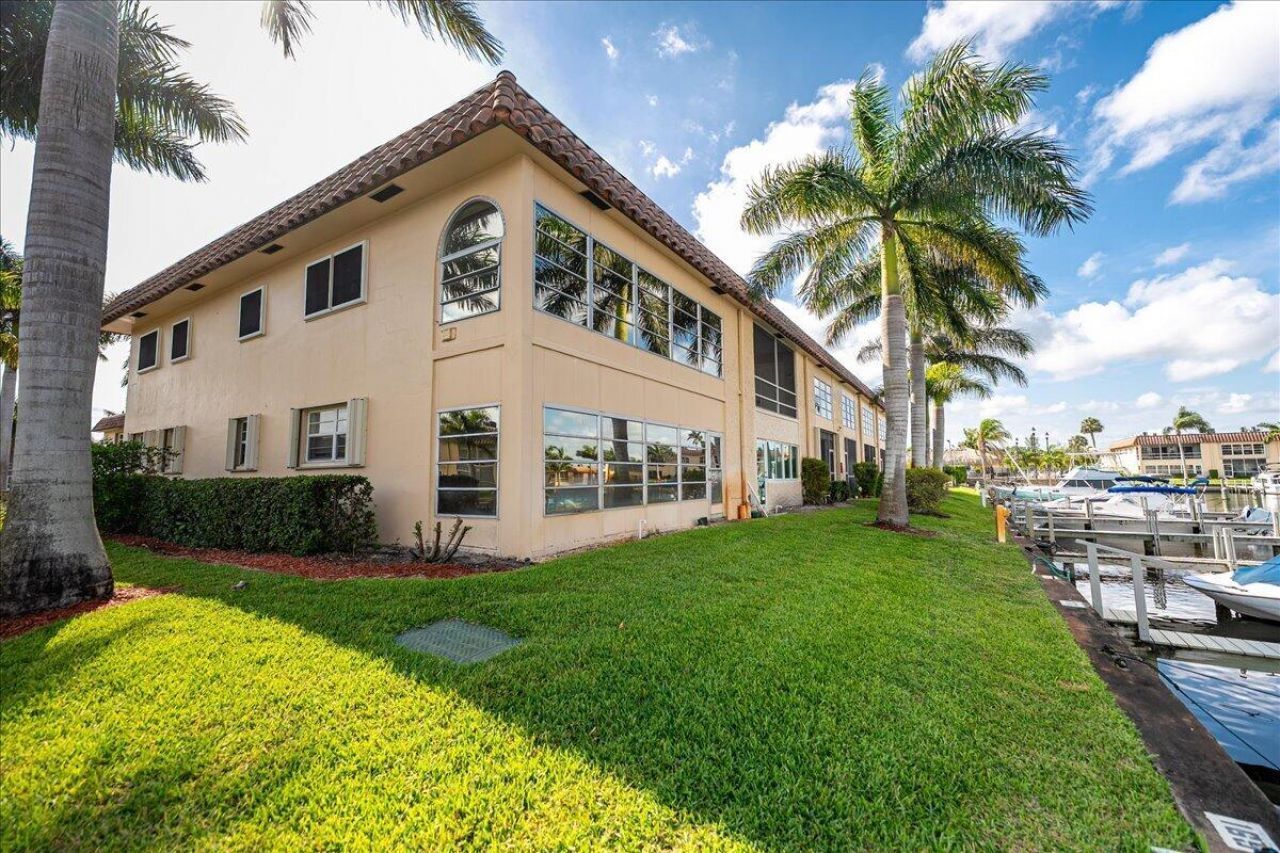 2600 S Kanner Highway, Unit N9, Stuart, FL 34994 Photo