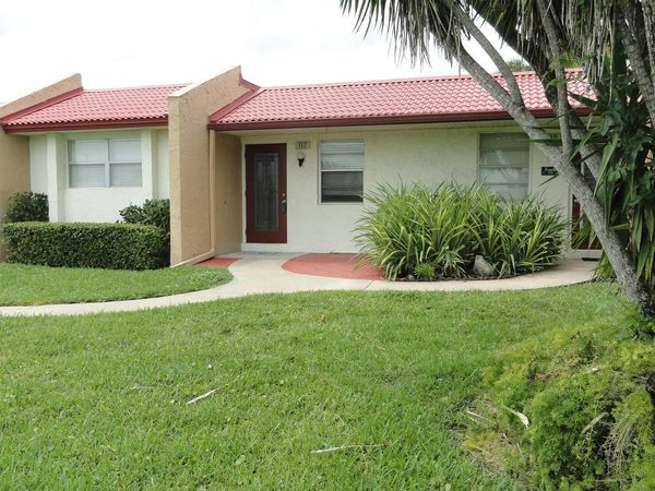 117 Golden River Drive, West Palm Beach, FL 33411
