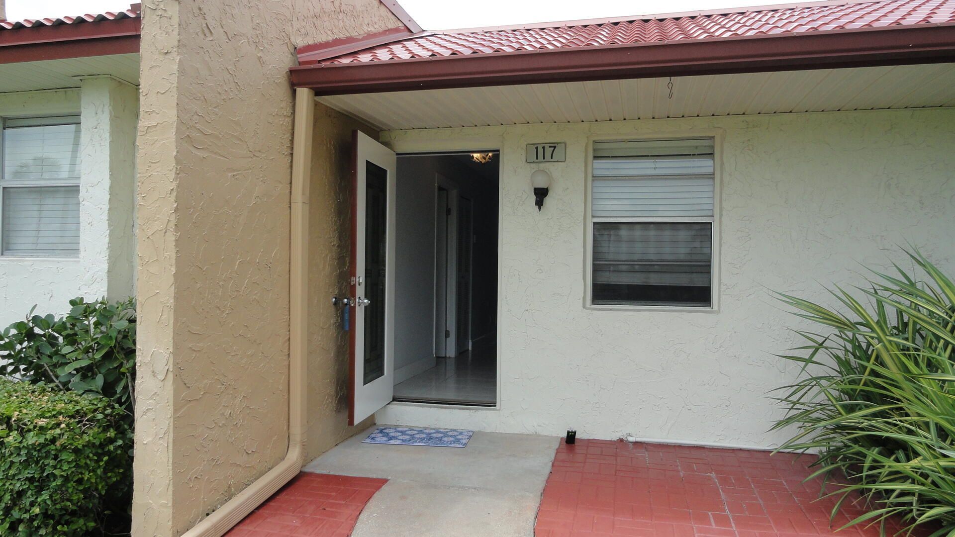 117 Golden River Drive, West Palm Beach, FL 33411 Photo