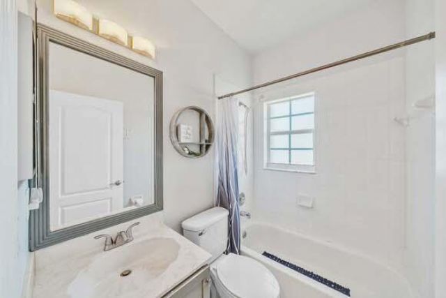 21200 SW 92nd Avenue, Cutler Bay, FL 33189 Photo
