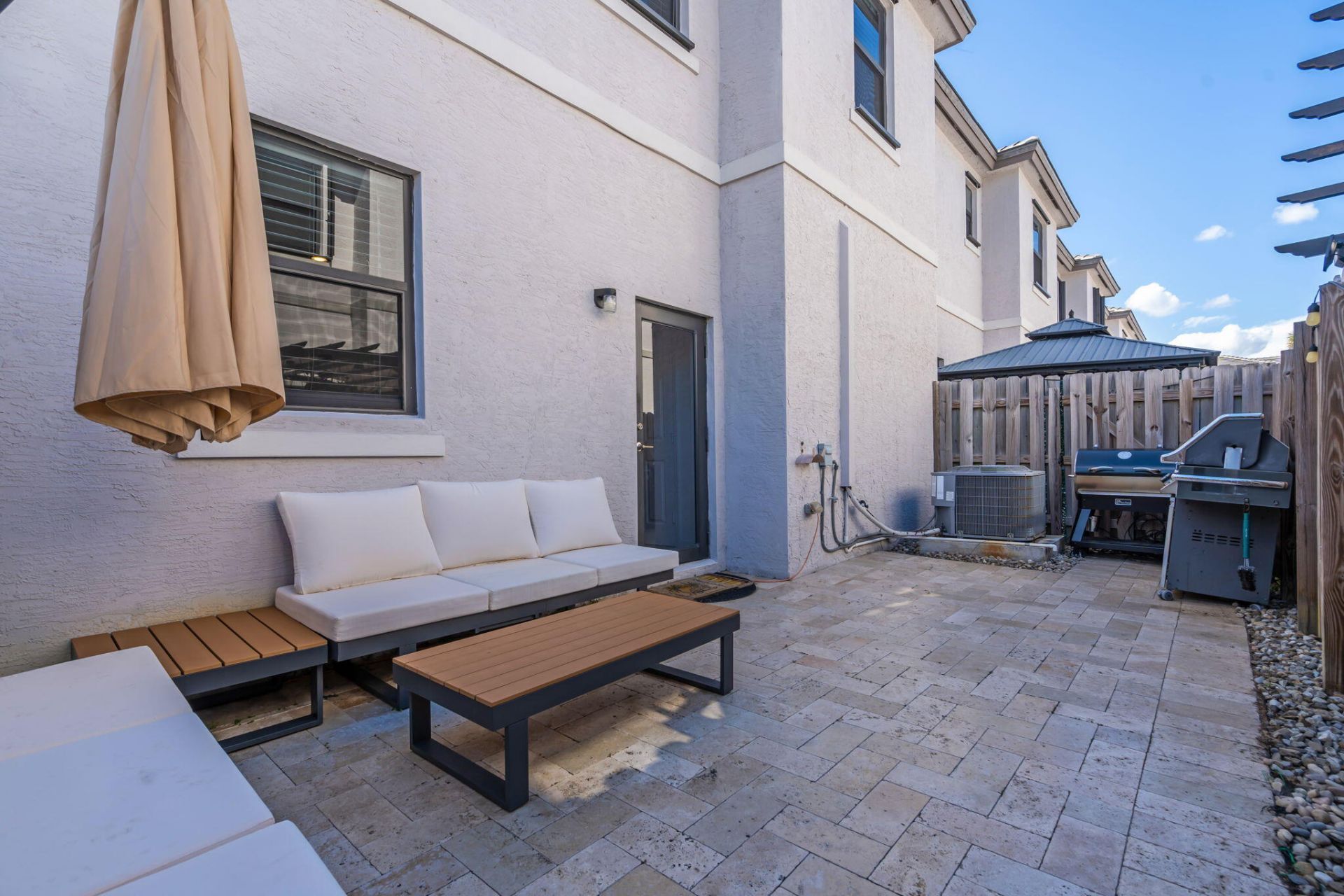 524 SW 19th Way, Fort Lauderdale, FL 33312 Photo