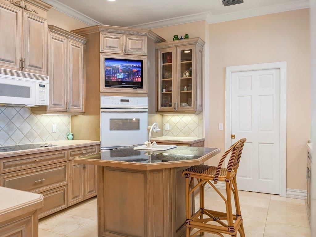 8327 Jimmy Buffett Mem Highway, Melbourne Beach, FL 32951 Photo