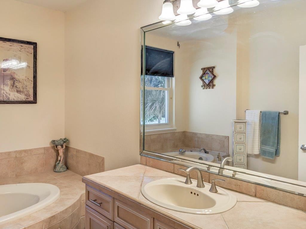 8327 Jimmy Buffett Mem Highway, Melbourne Beach, FL 32951 Photo