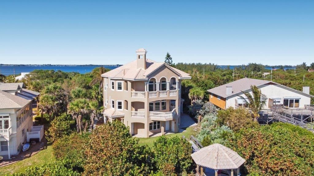 8327 Jimmy Buffett Mem Highway, Melbourne Beach, FL 32951 Photo
