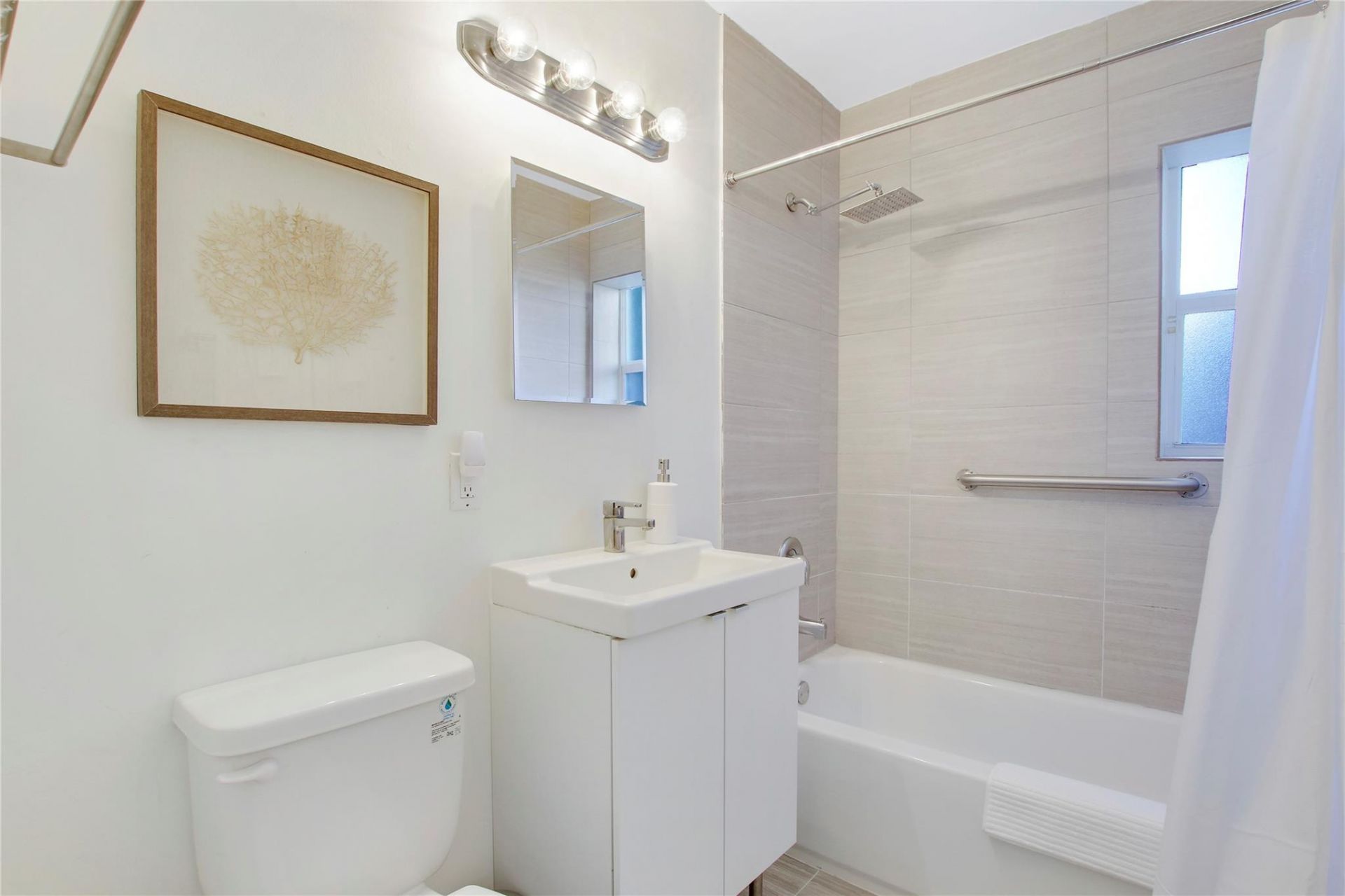 157 E 25th Street, Riviera Beach, FL 33404 Photo