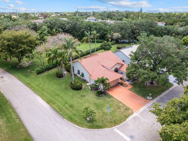 8521 Leeway Lane, Boynton Beach, FL 33436