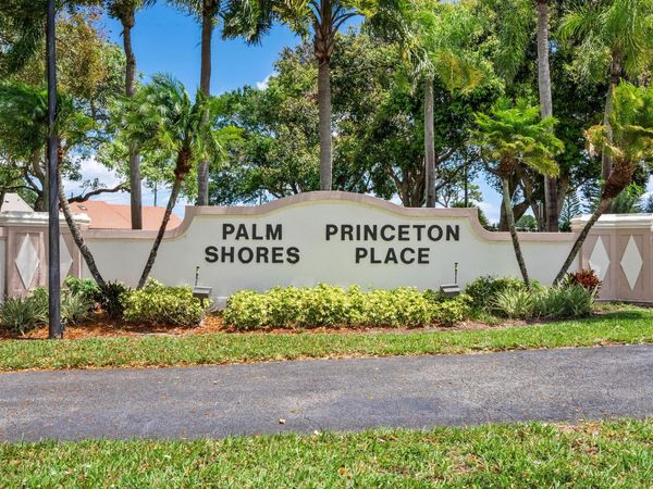 8521 Leeway Lane, Boynton Beach, FL 33436