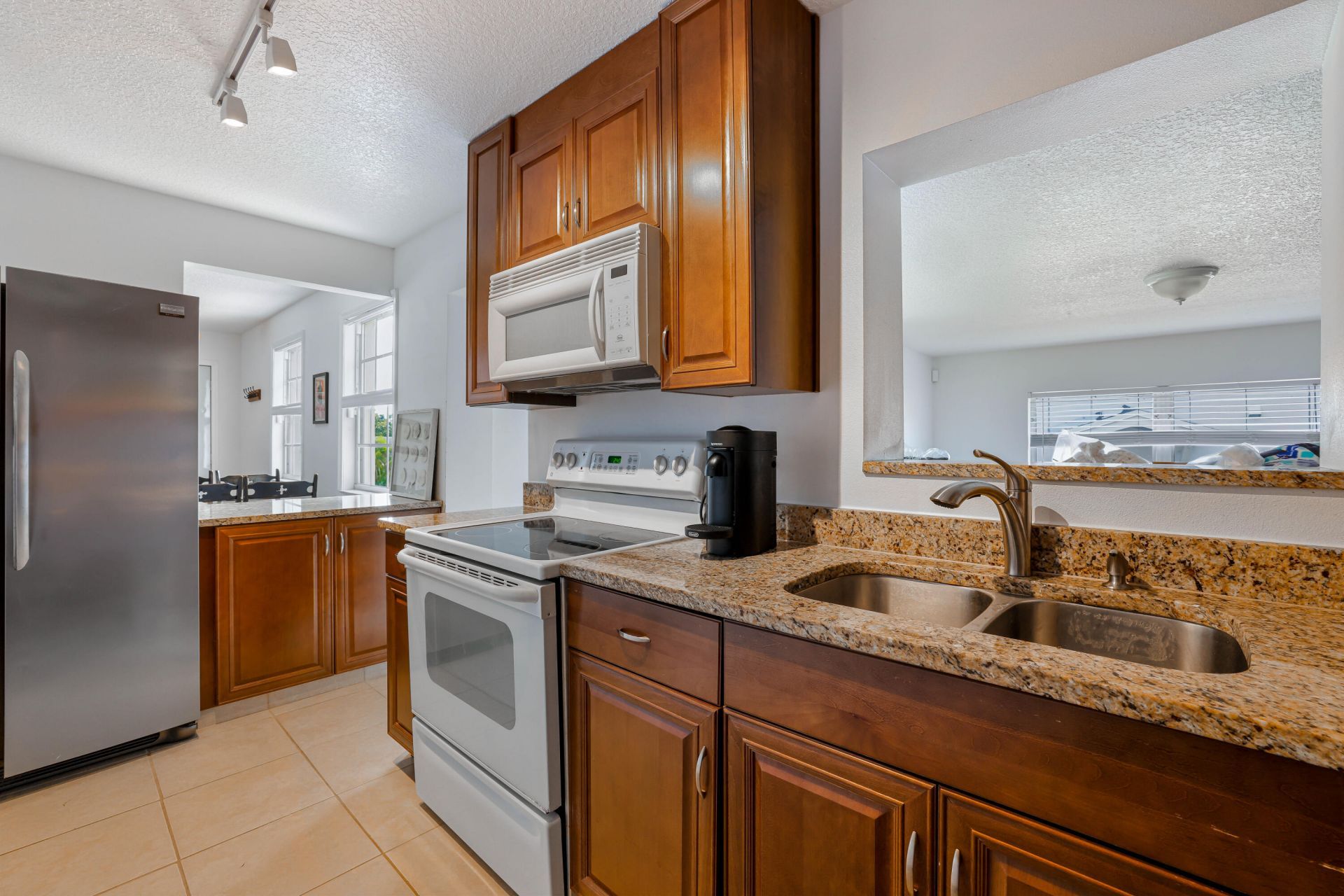 901 39th Street, West Palm Beach, FL 33407 Photo
