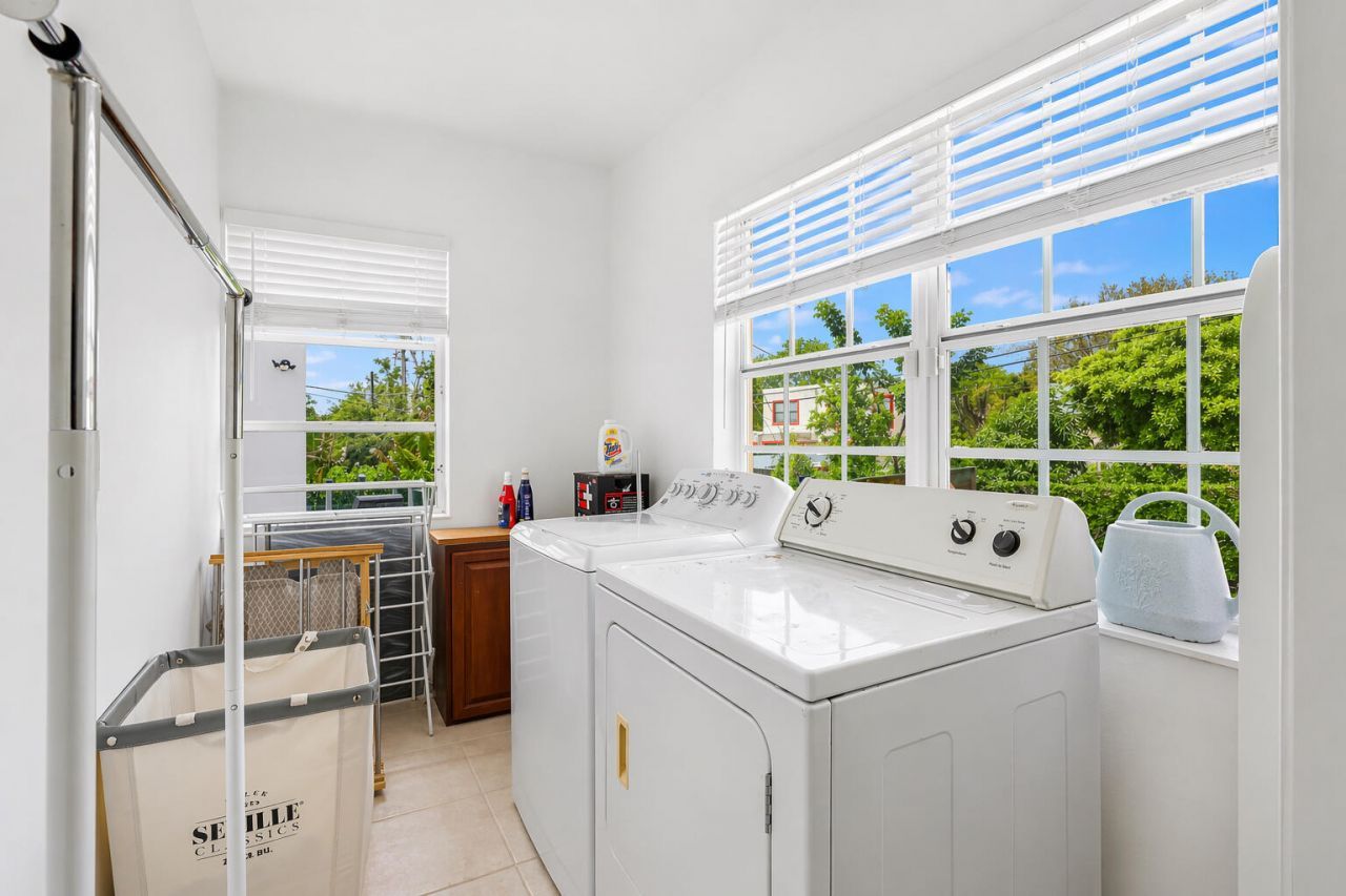 901 39th Street, West Palm Beach, FL 33407 Photo