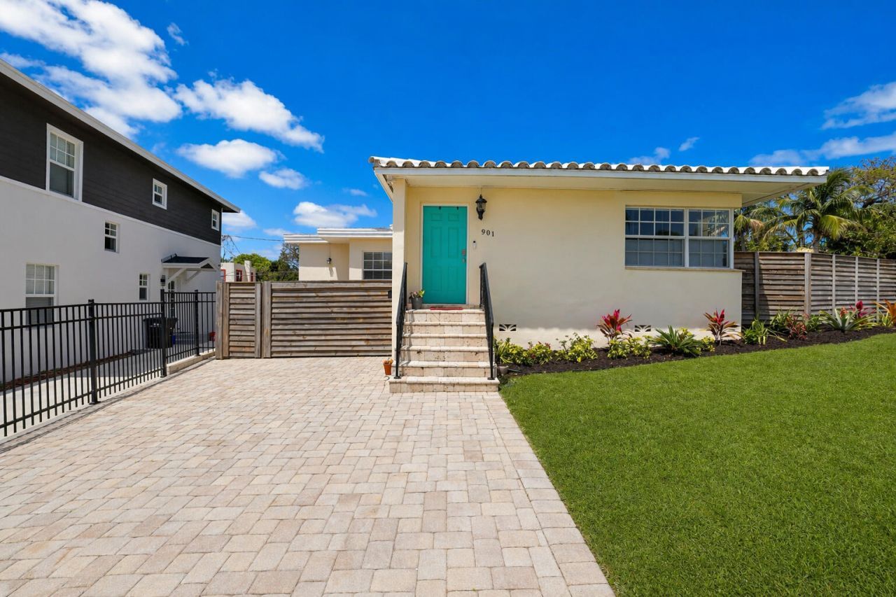 901 39th Street, West Palm Beach, FL 33407 Photo