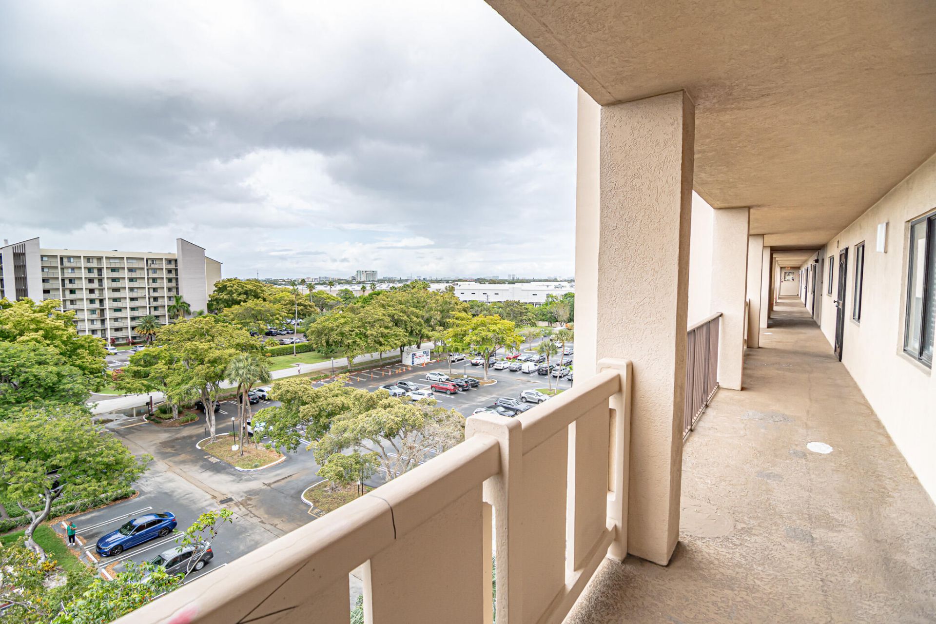 2202 S Cypress Bend Drive, Unit 706, Pompano Beach, FL 33069 Photo