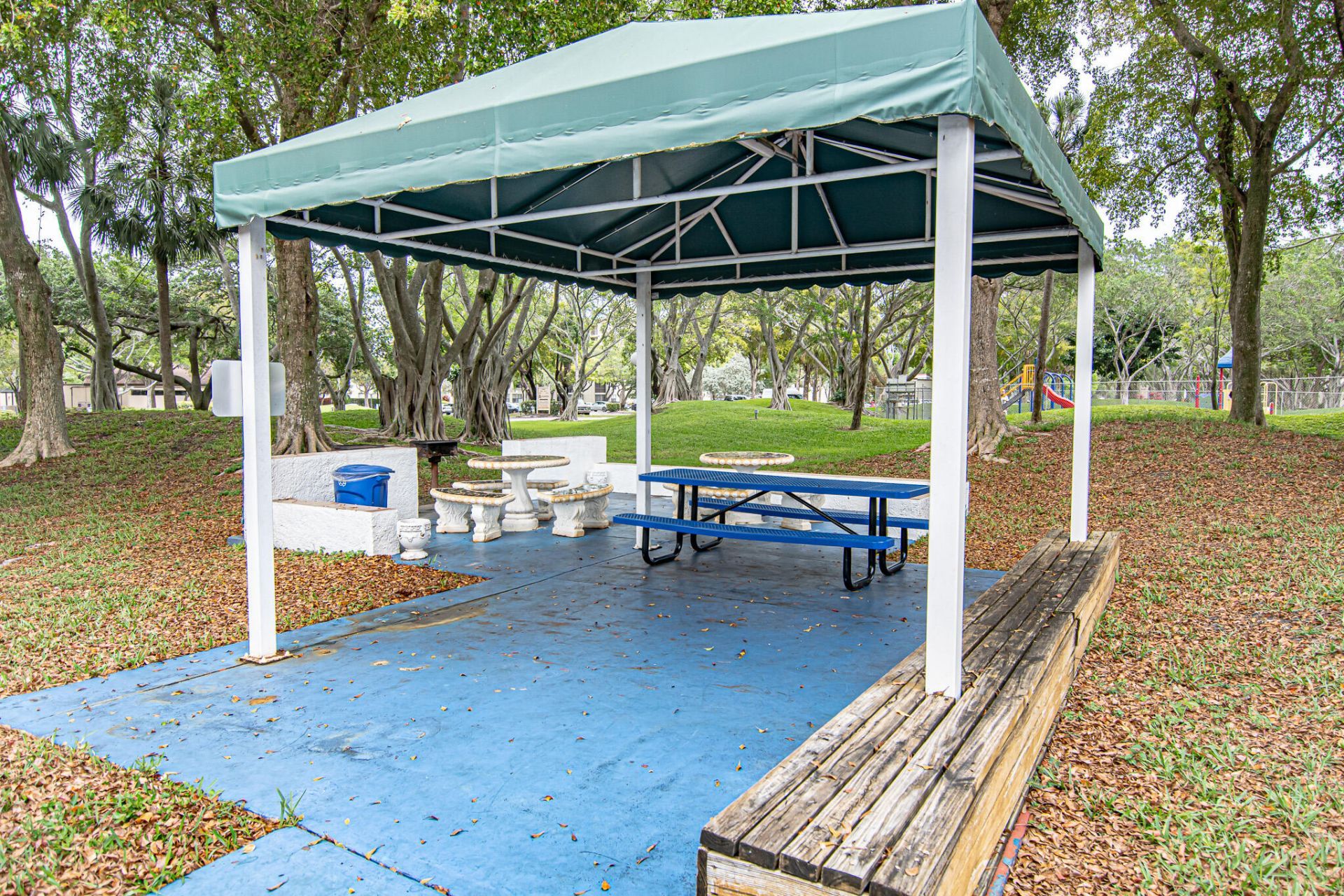 2202 S Cypress Bend Drive, Unit 706, Pompano Beach, FL 33069 Photo