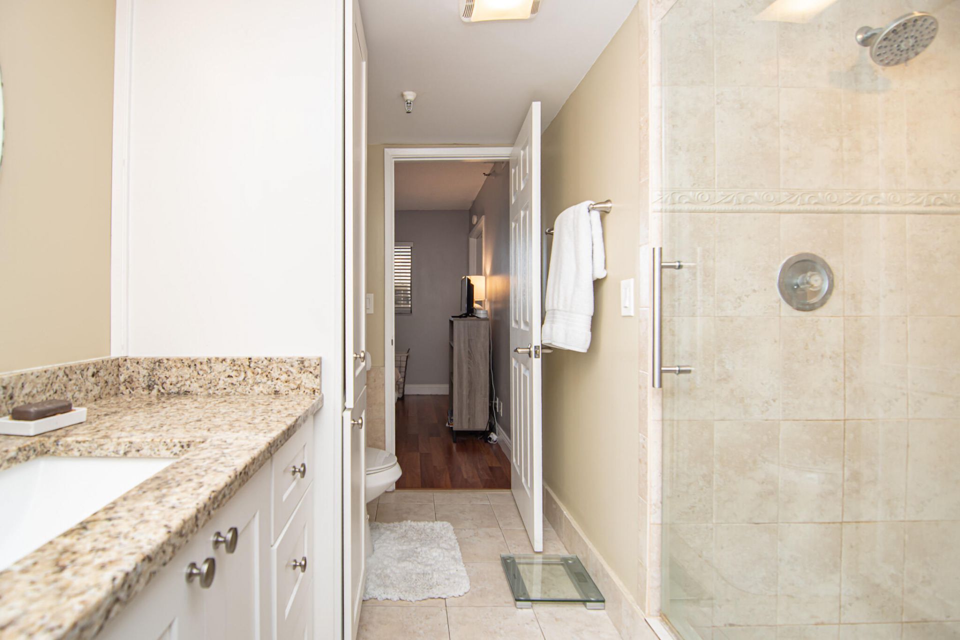 2202 S Cypress Bend Drive, Unit 706, Pompano Beach, FL 33069 Photo