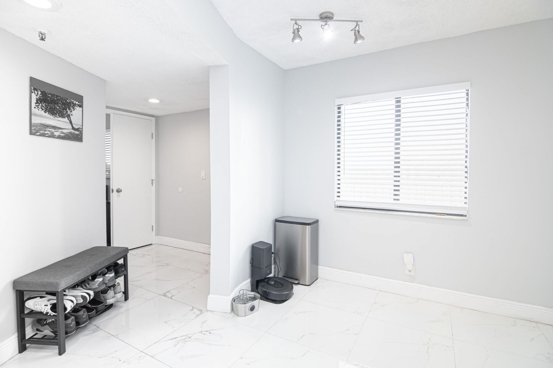 2202 S Cypress Bend Drive, Unit 706, Pompano Beach, FL 33069 Photo