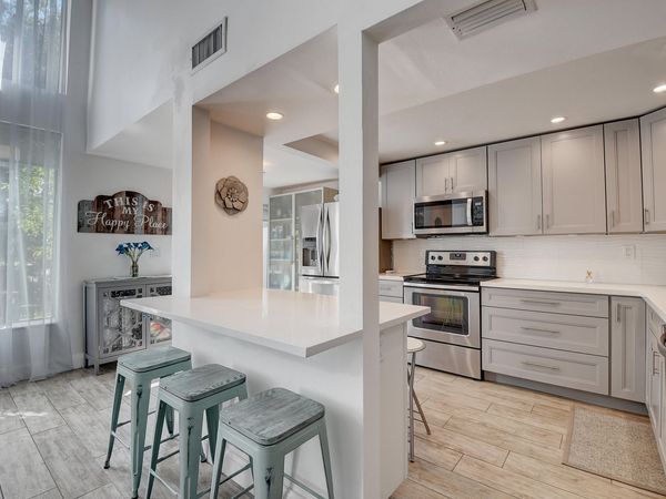 6595 Parkview Drive, Unit A, Boca Raton, FL 33433