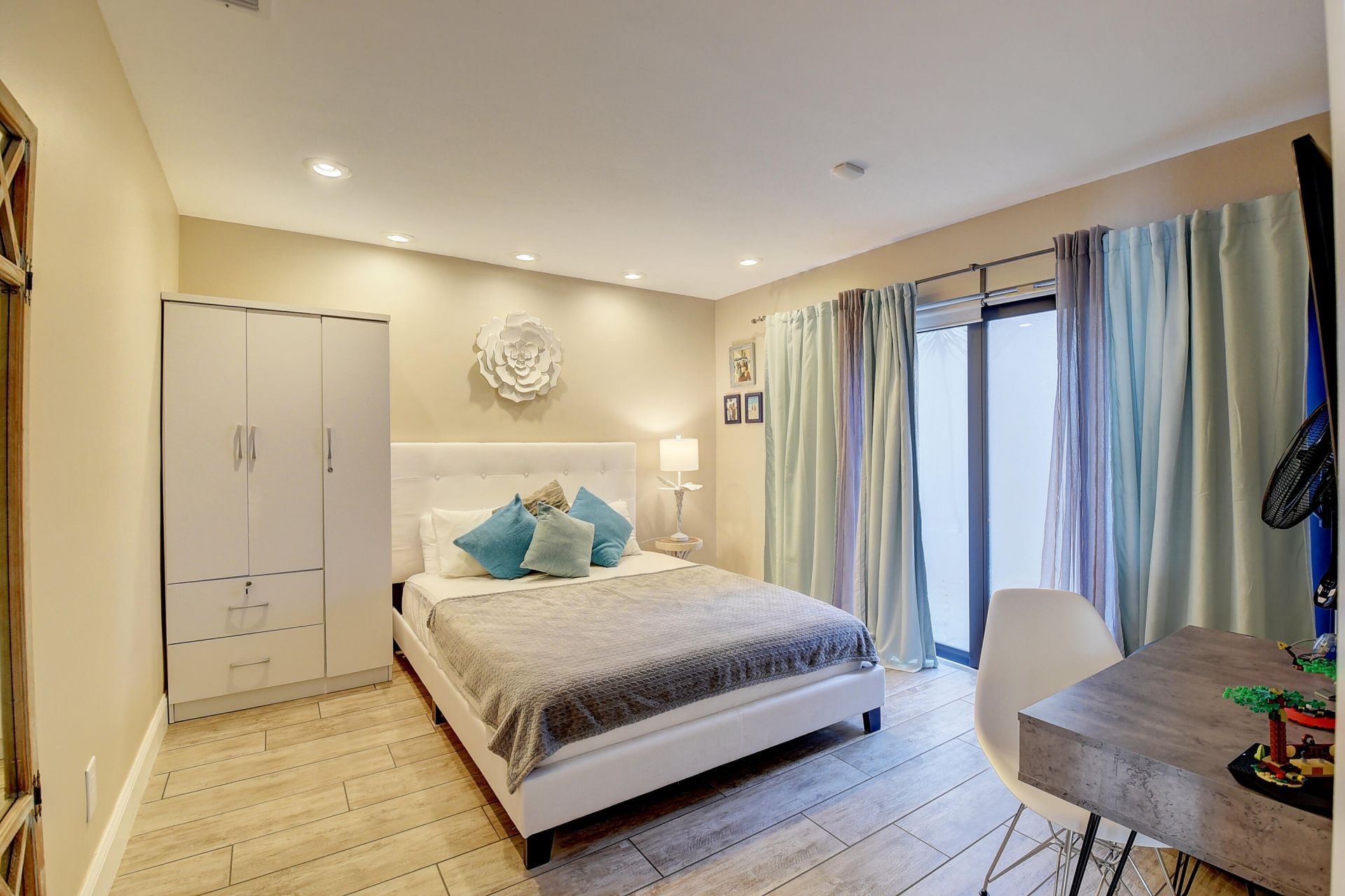 6595 Parkview Drive, Unit A, Boca Raton, FL 33433 Photo