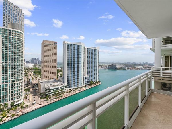 901 Brickell Key Blvd , Unit 2804, Miami, FL 33131