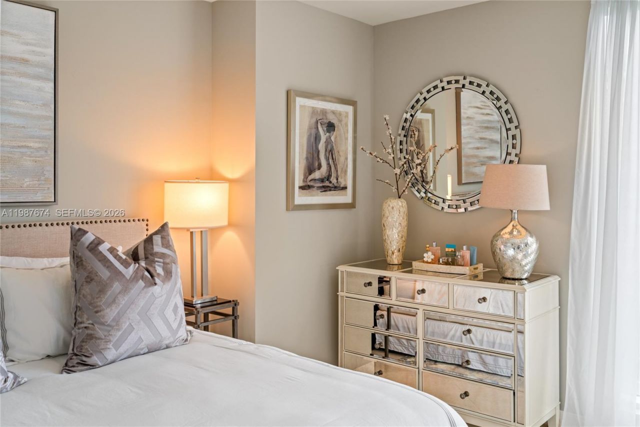 901 Brickell Key Blvd , Unit 2804, Miami, FL 33131 Photo