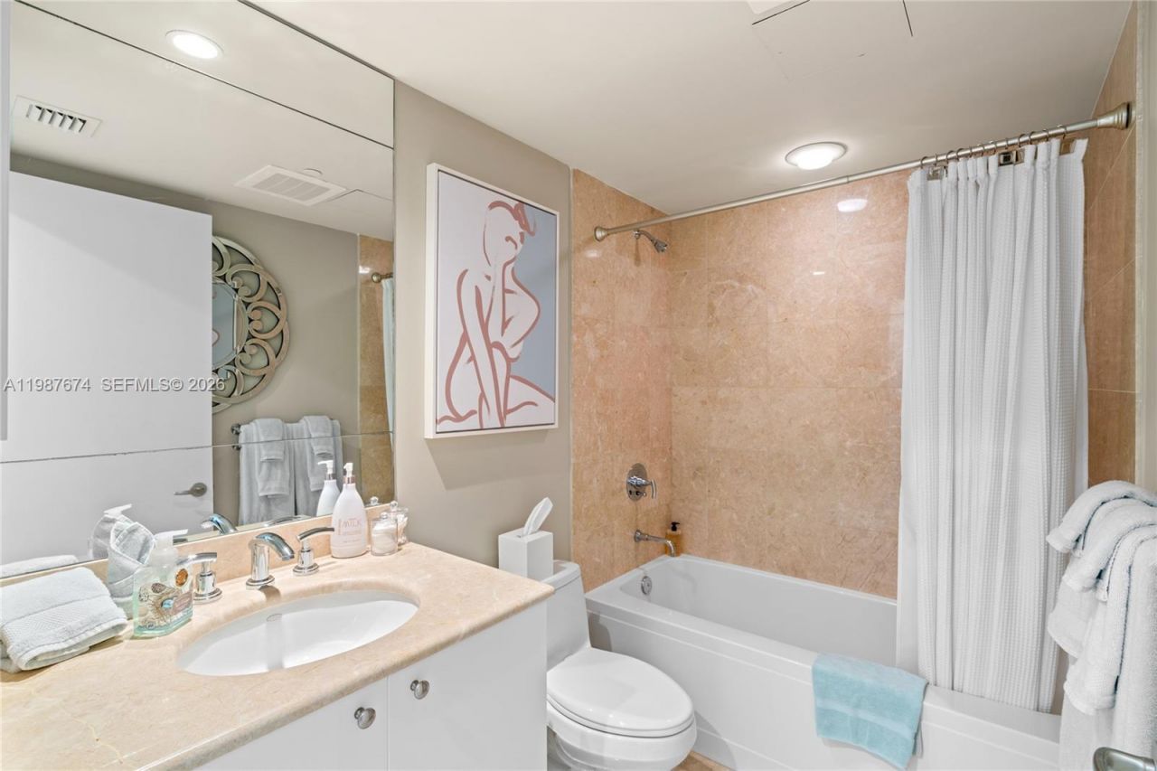 901 Brickell Key Blvd , Unit 2804, Miami, FL 33131 Photo