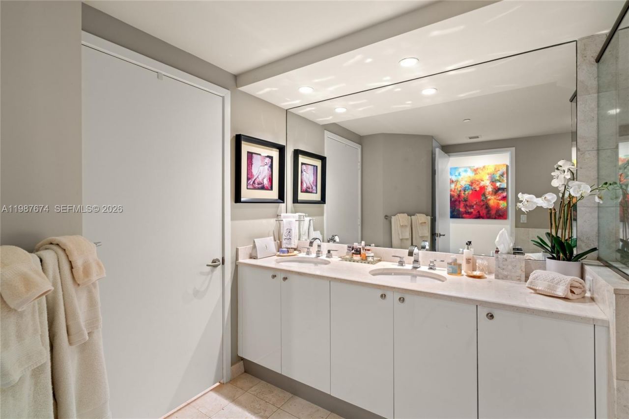 901 Brickell Key Blvd, Unit 2804, Miami, FL 33131 Photo