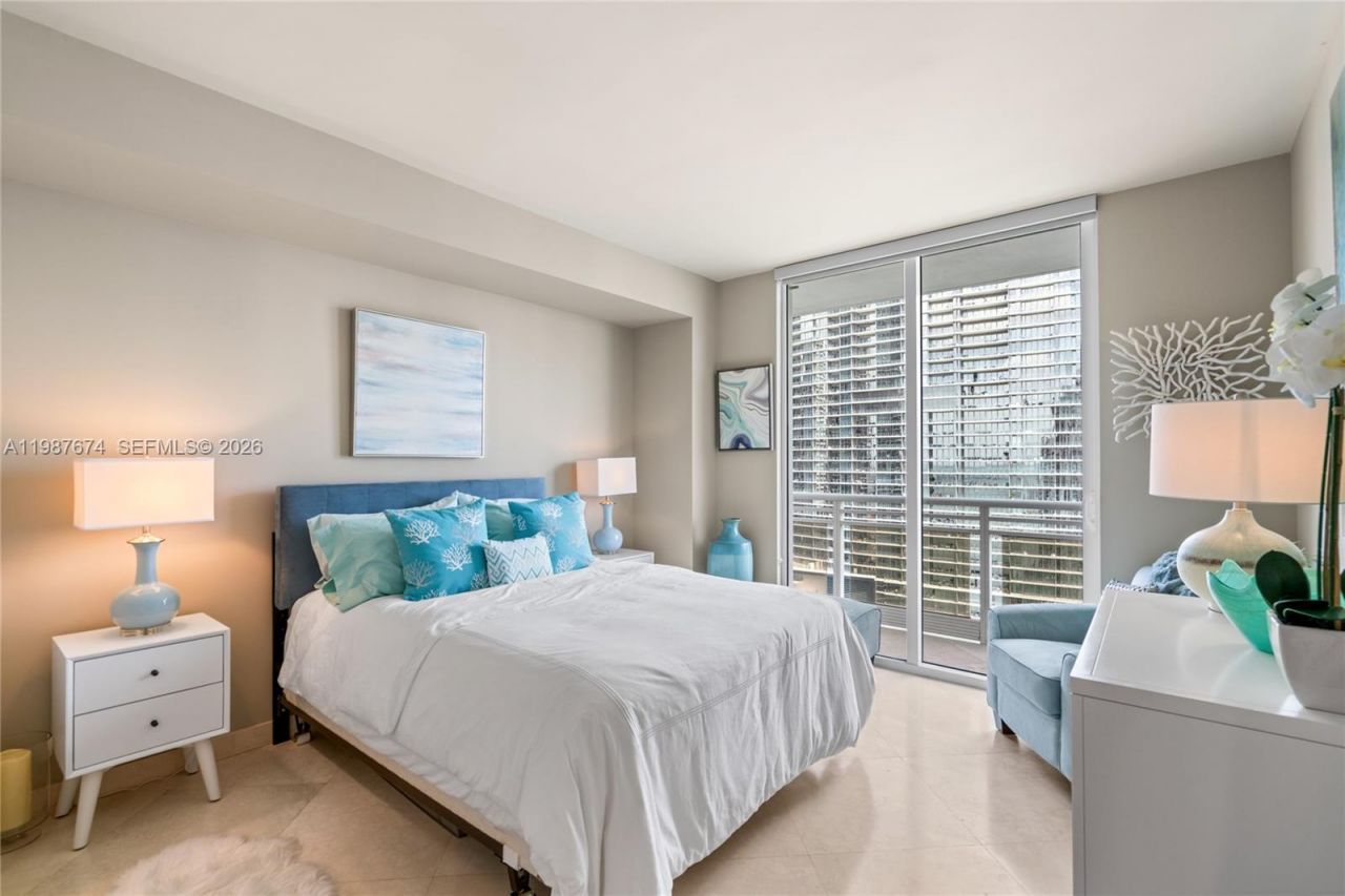 901 Brickell Key Blvd , Unit 2804, Miami, FL 33131 Photo