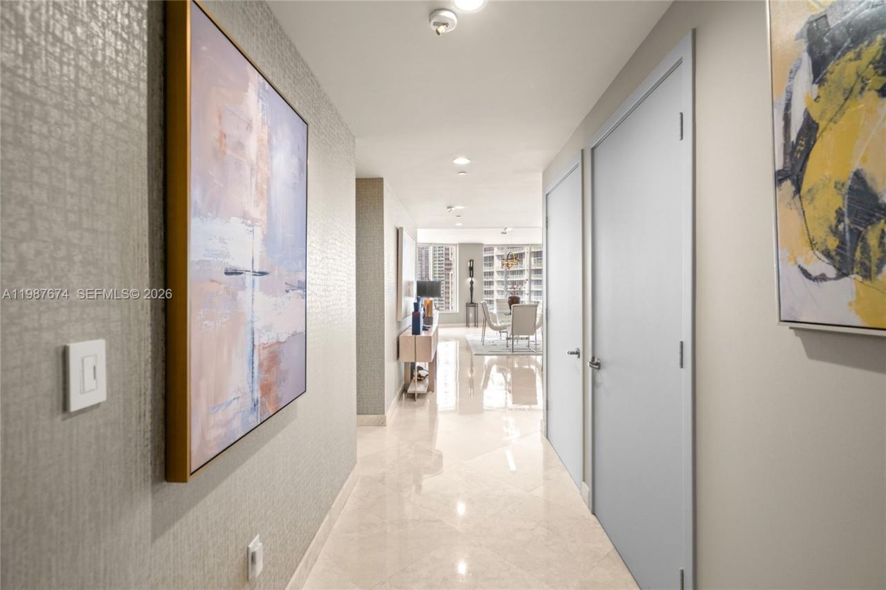 901 Brickell Key Blvd , Unit 2804, Miami, FL 33131 Photo
