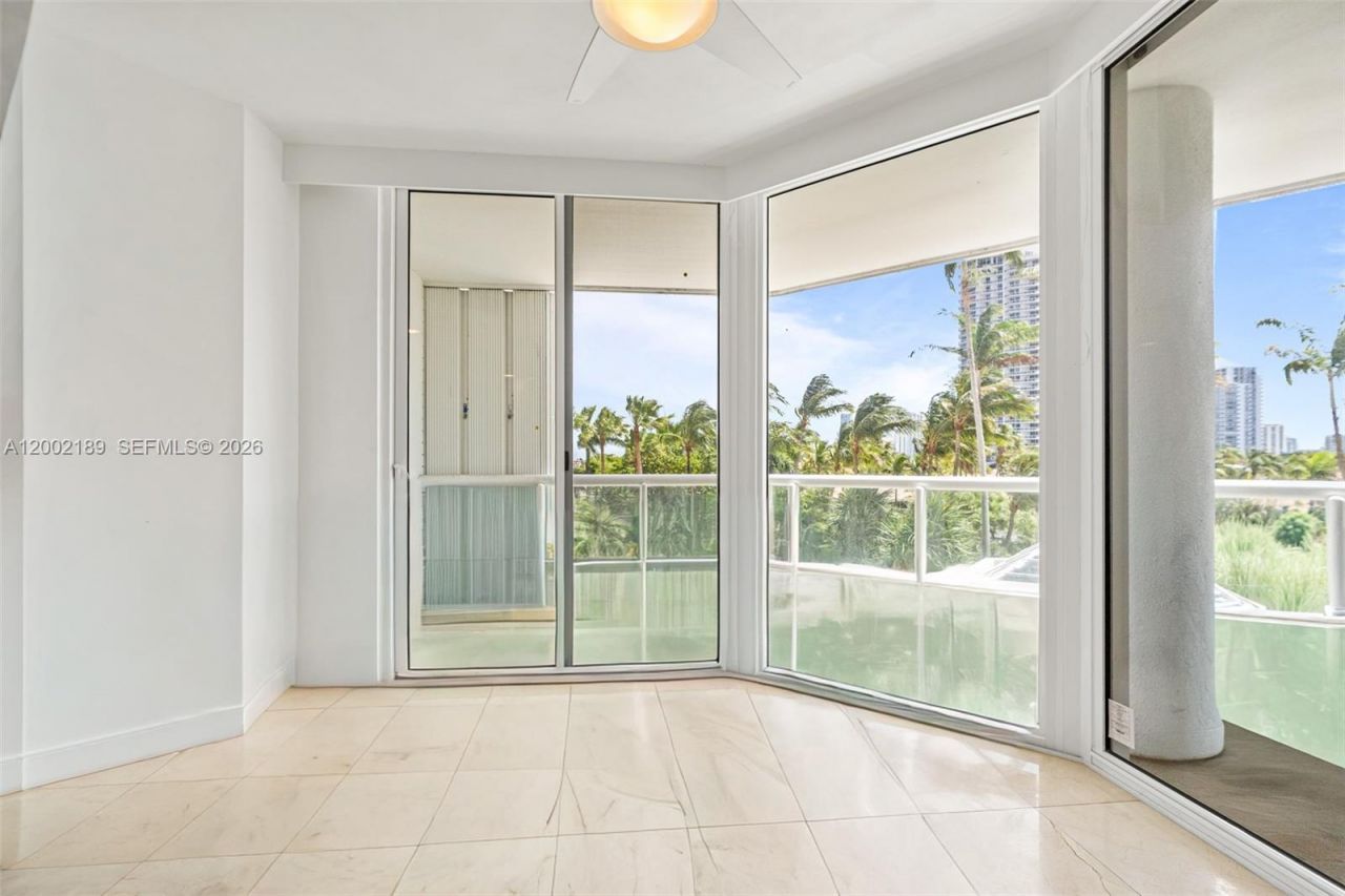 21050 Point Pl , Unit 403, Aventura, FL 33180 Photo