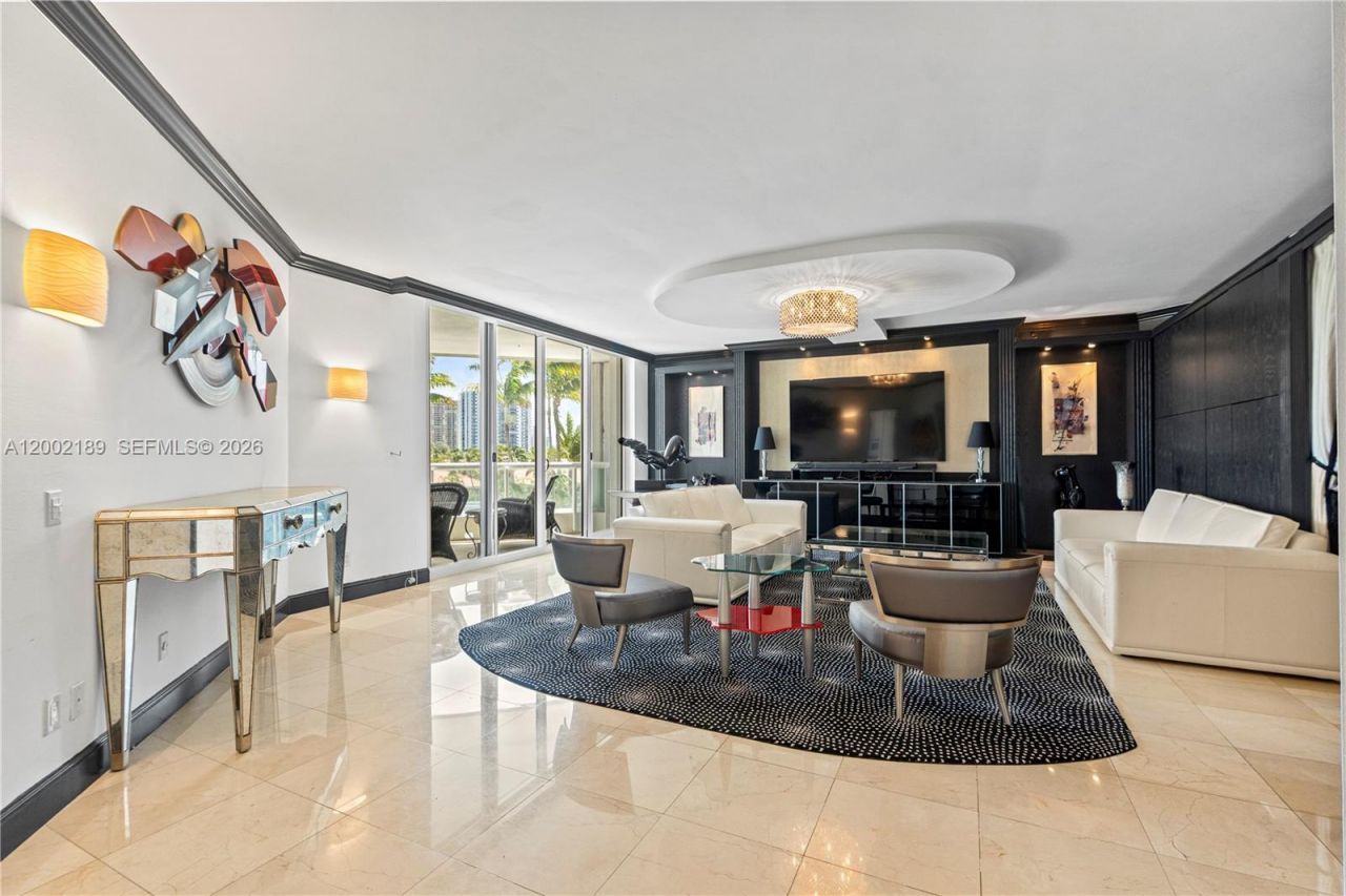 21050 Point Pl, Unit 403, Aventura, FL 33180 Photo