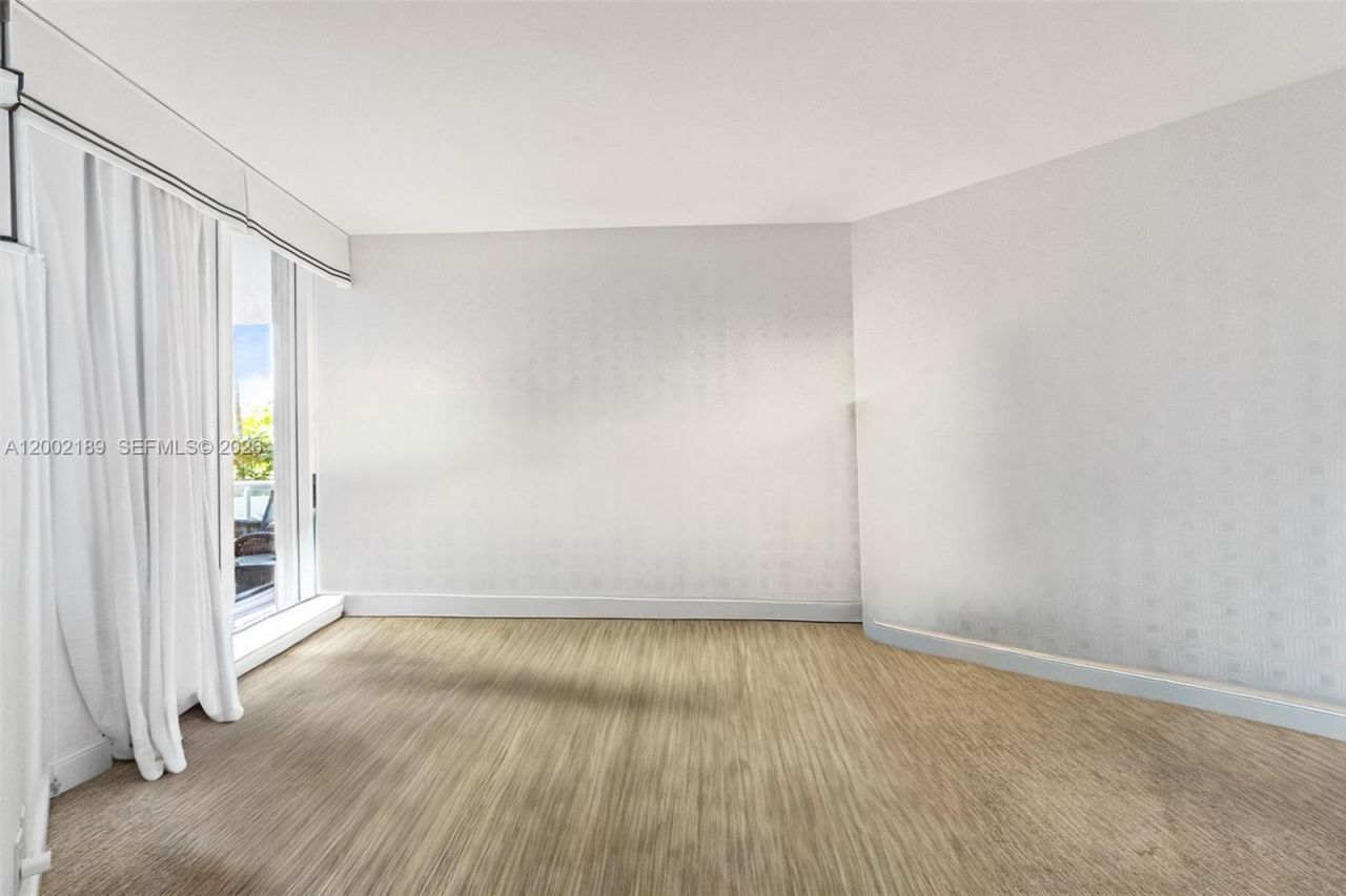 21050 Point Pl , Unit 403, Aventura, FL 33180 Photo