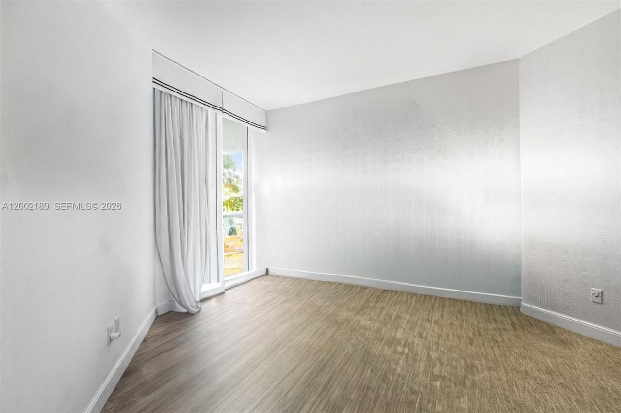 21050 Point Pl , Unit 403, Aventura, FL 33180 Photo