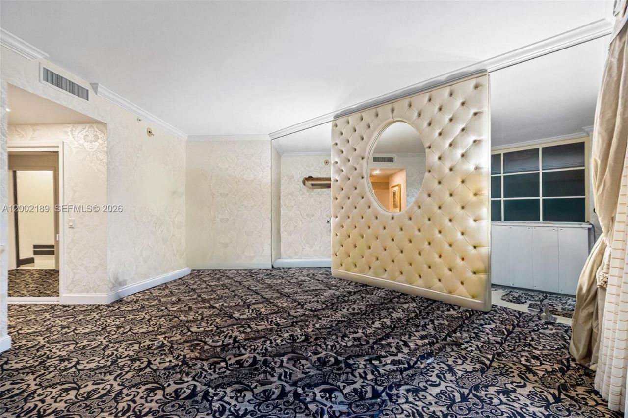 21050 Point Pl , Unit 403, Aventura, FL 33180 Photo